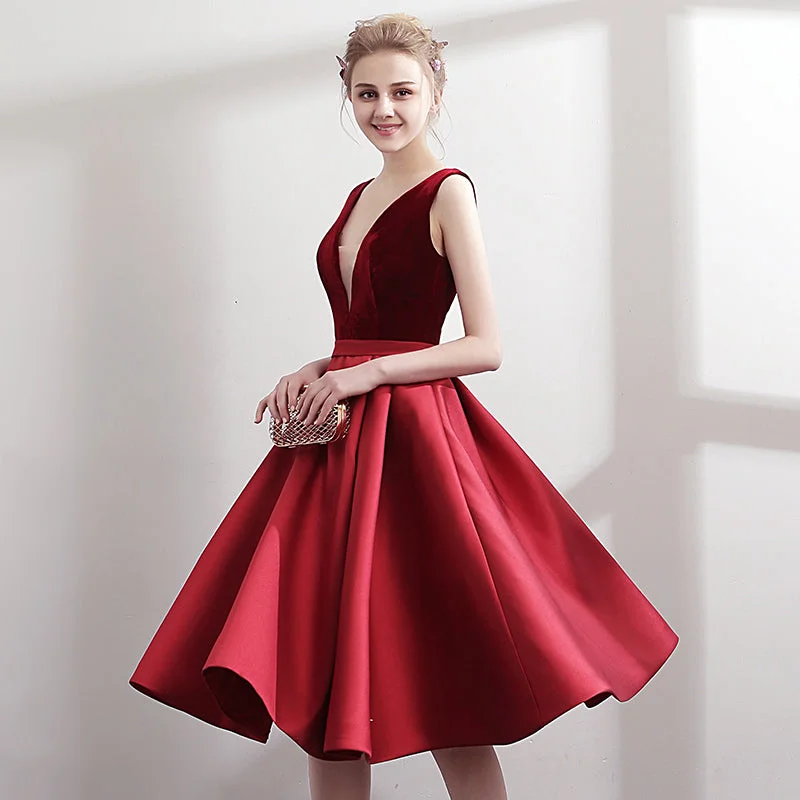 fitted prom dressesBurgundy v neck velvet satin short prom dress, homecoming dress  7895