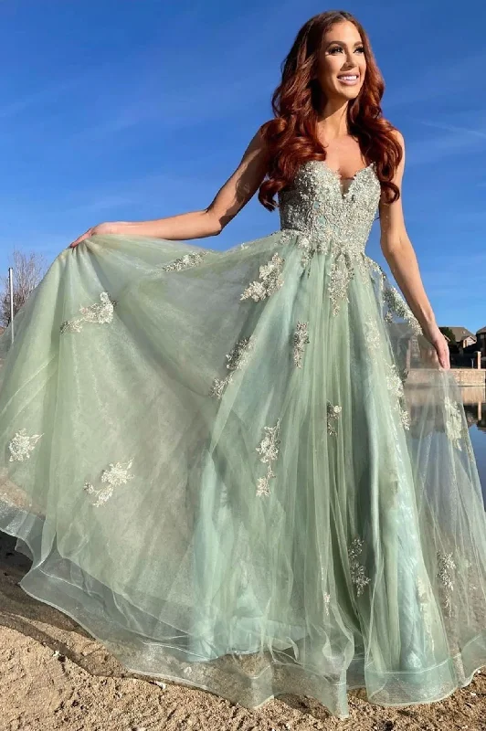 prom dresses with built-in petticoatsGreen V-neck Tulle Lace Appliques Long Prom Dress   gh2211